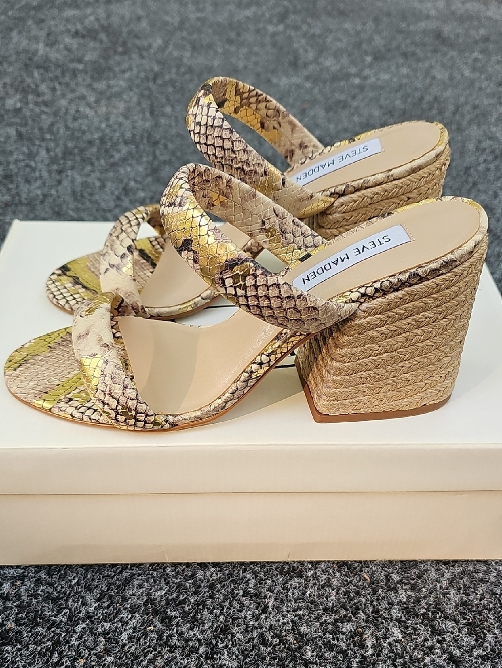 Steve Madden Women's 7 Marcella Metallic Gold Snake-Print Heeled Sandals - Picture 8 of 12